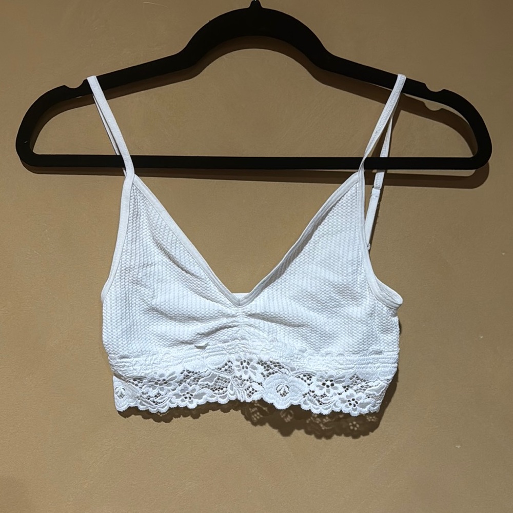NWOT Free People White Lace Trim Bralette